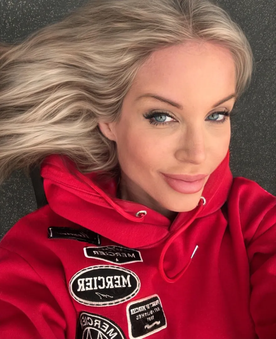 keeping it soft and teasing x posted by thefitmodelmum