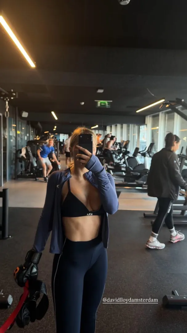 Kelly Mexy posted by Comfort_Curve250