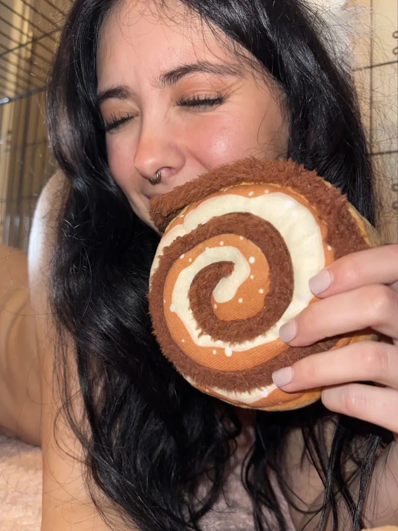 Kennel and toy time is my second favorite time of the day posted by puppygirlluna