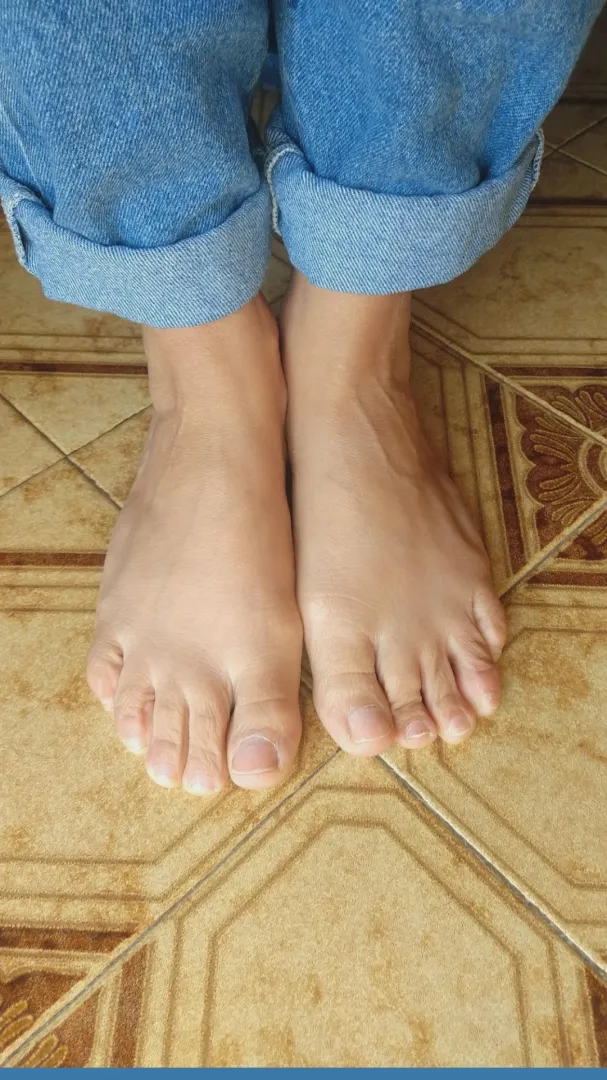 kicked off my shoes  size 35 posted by Over-Highlight7914