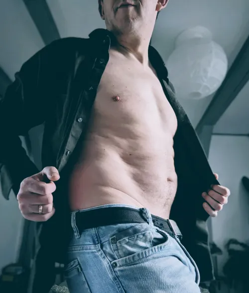 Kinda looking forward to Monday by Peudy123