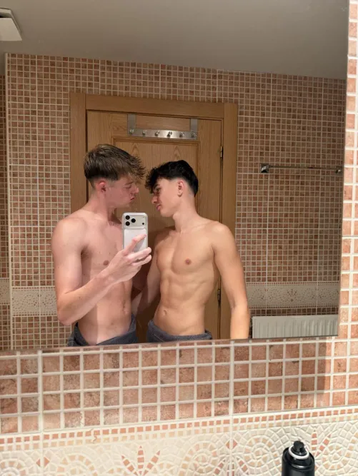 Kiss me like there's no tomorrow by lovelygoddess22