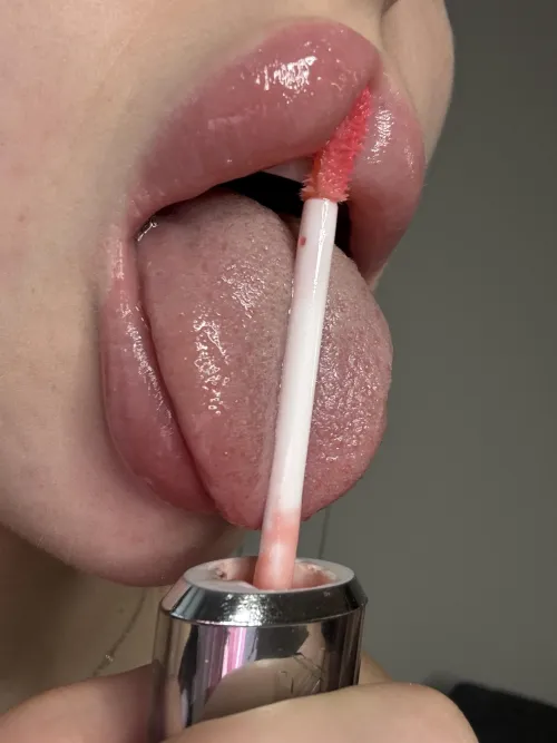 Kiss my fake lips by Well_Iam_Jully