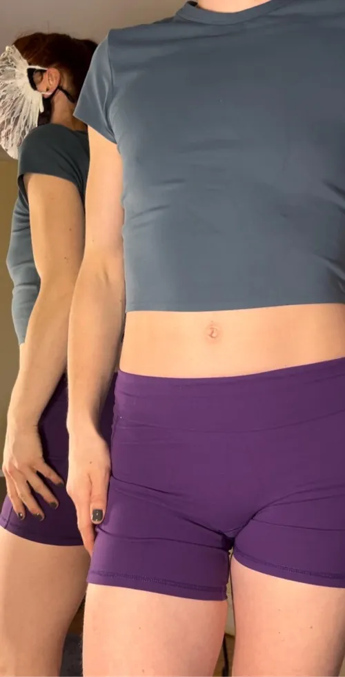 Kiss my flat tummy by _tigerlilylane