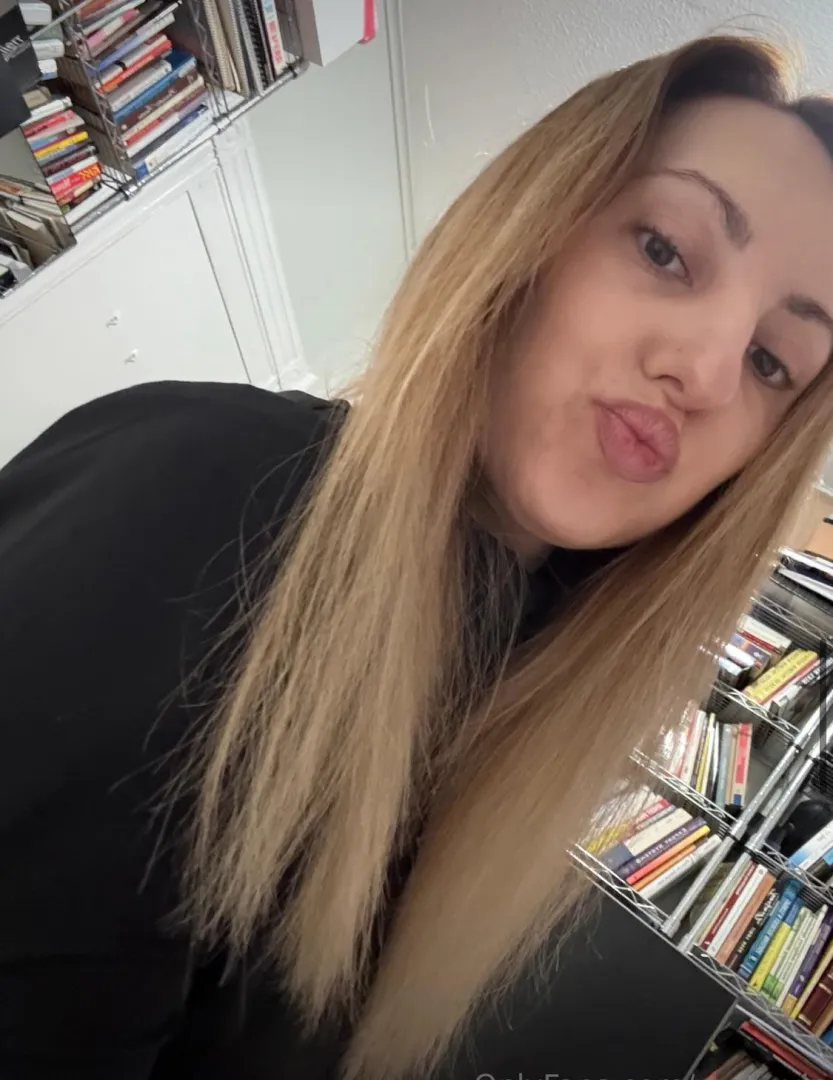 Kisses for women’s day posted by Weird-Pipe4567