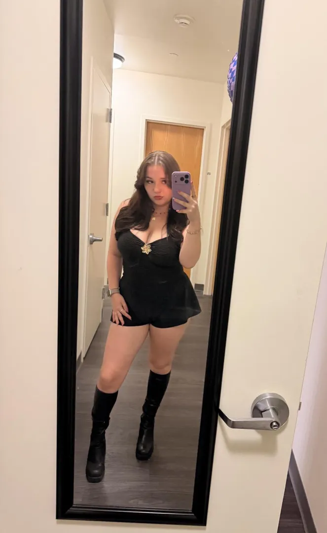 Kneel for this Goddess, idiots. posted by BackgroundSeveral433