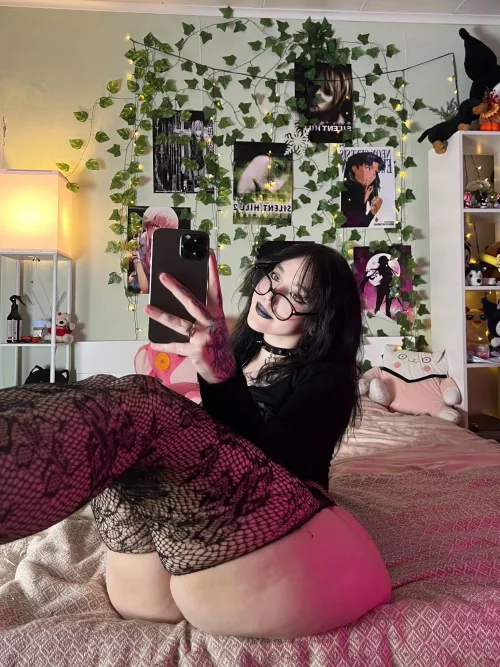 Know your place is on your knees whitebois by Ok_Loquat9216