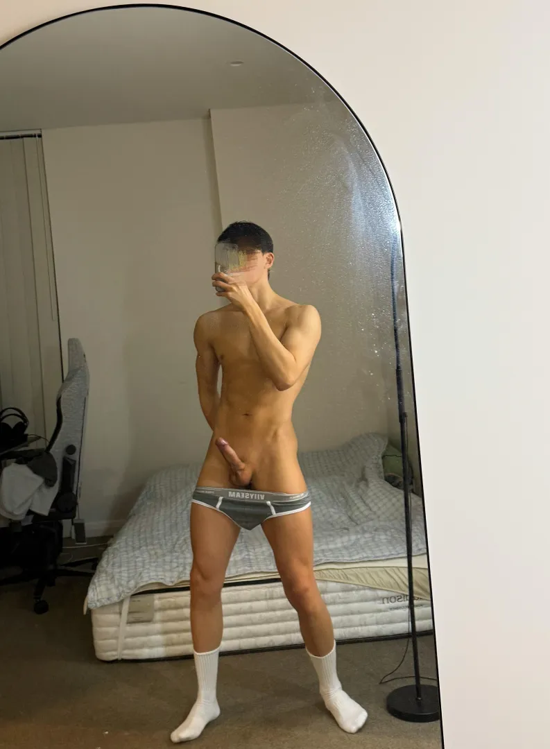 Korean dick posted by RangE_108