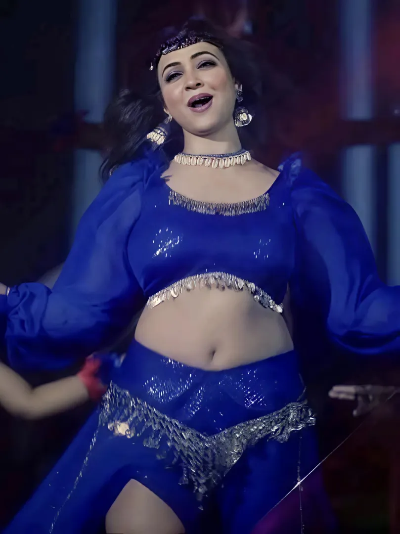 Koushani Mukherjee posted by paridhifapps