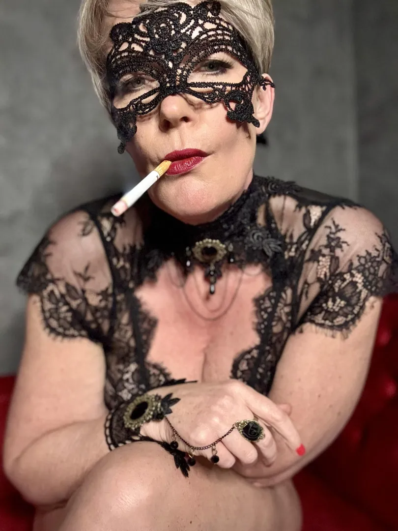 Lace on skin, smoke in lungs – the ultimate aesthetic. posted by madamenoir_official