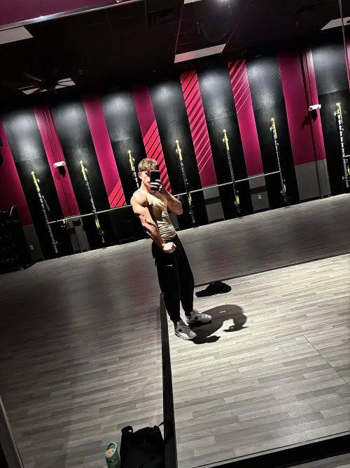 Lady’s only by Suspicious_Charge570