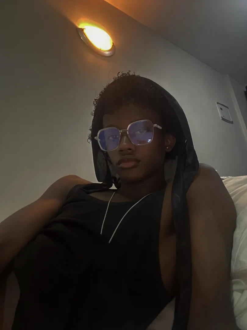 laid back post today (literally) loll posted by troyesivansex