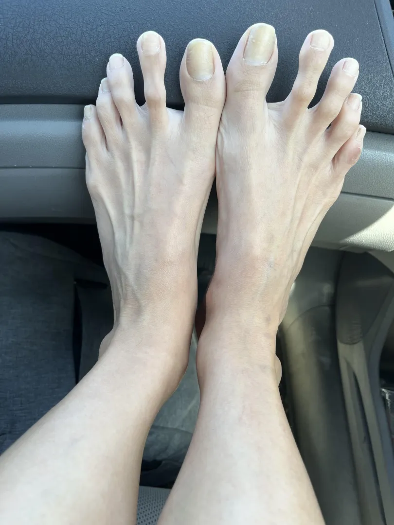 Las prefieres con o sin esmalte? posted by diosadovinho