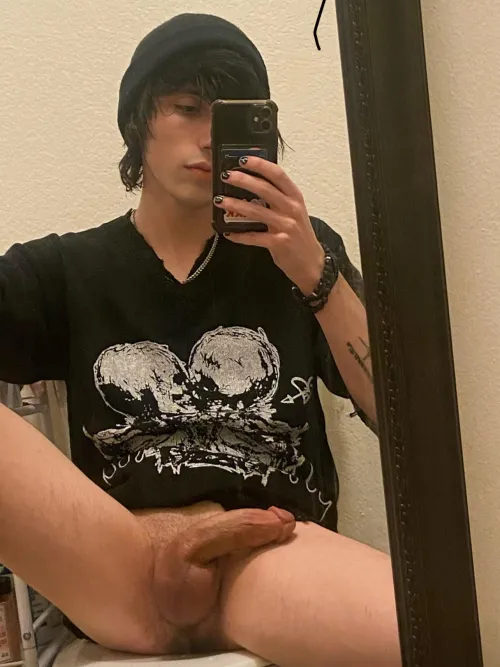 Late night energy… lights low, confidence high, and absolutely no intentions of behaving.  by EmoTwinkChris06