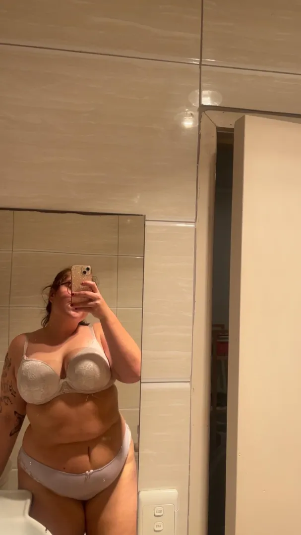 Late night selfies posted by UndercoverSlut704