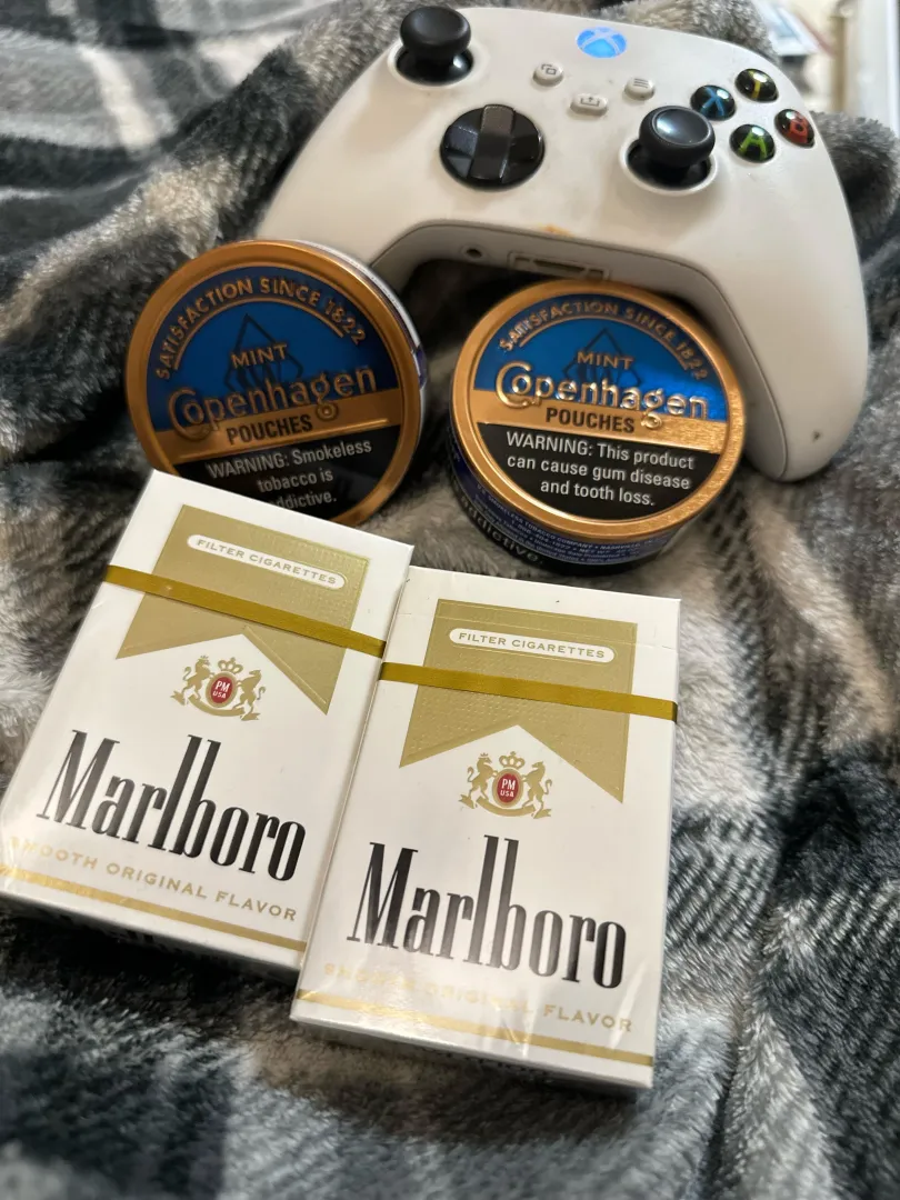 Late night tobacco run posted by Ok-Apricot-9303