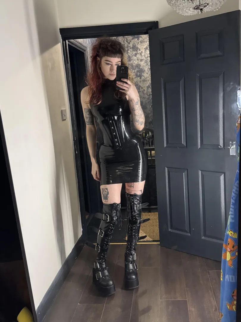 Latex & boots is the perfect combo posted by baby_moonn