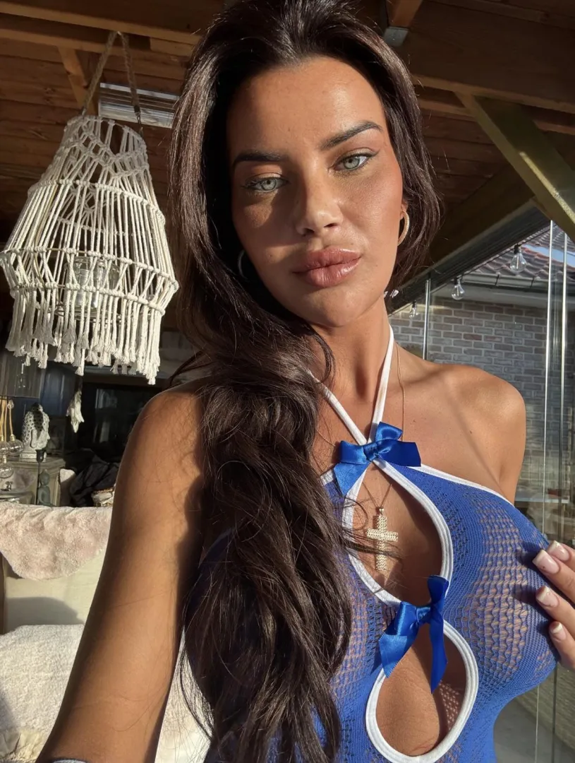 Laura Clauw posted by kusje_vanhetzuiden