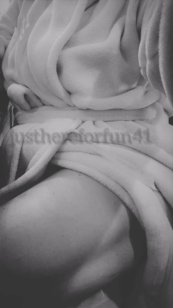 Lazy Sunday posted by justhereforfun41