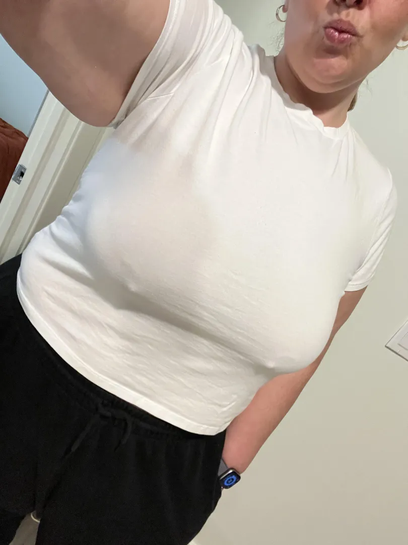 lazy sunday morning in my comfy clothes posted by hiimcurvyyyy