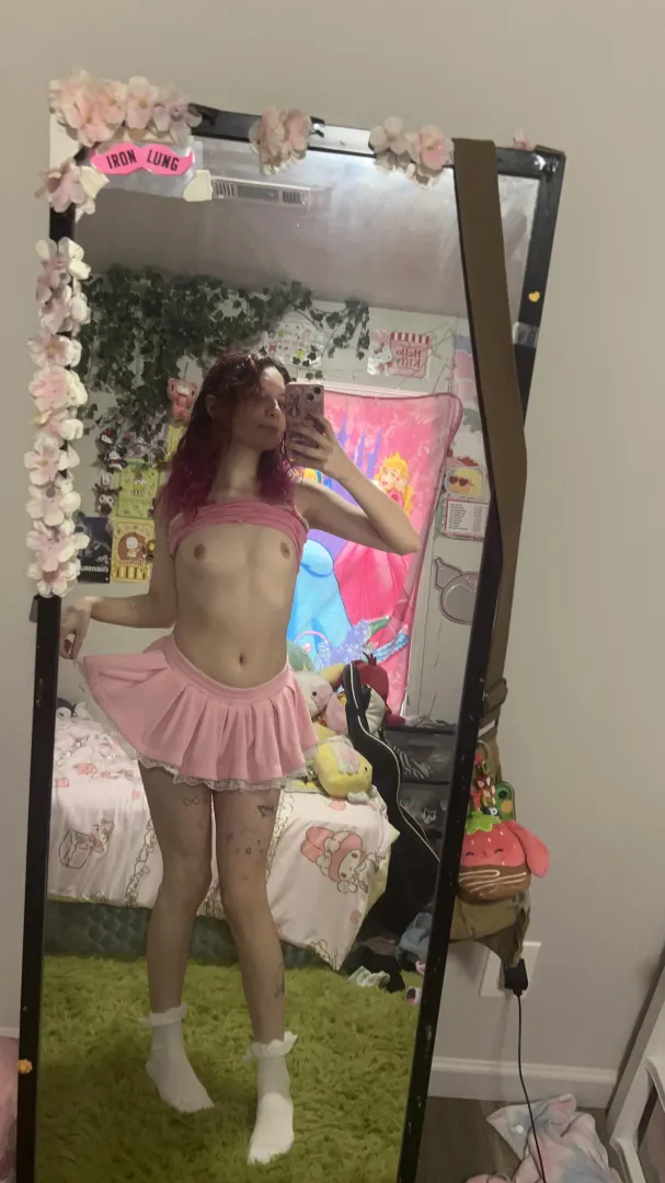 Lazy Sunday selfie posted by Spicybunniii