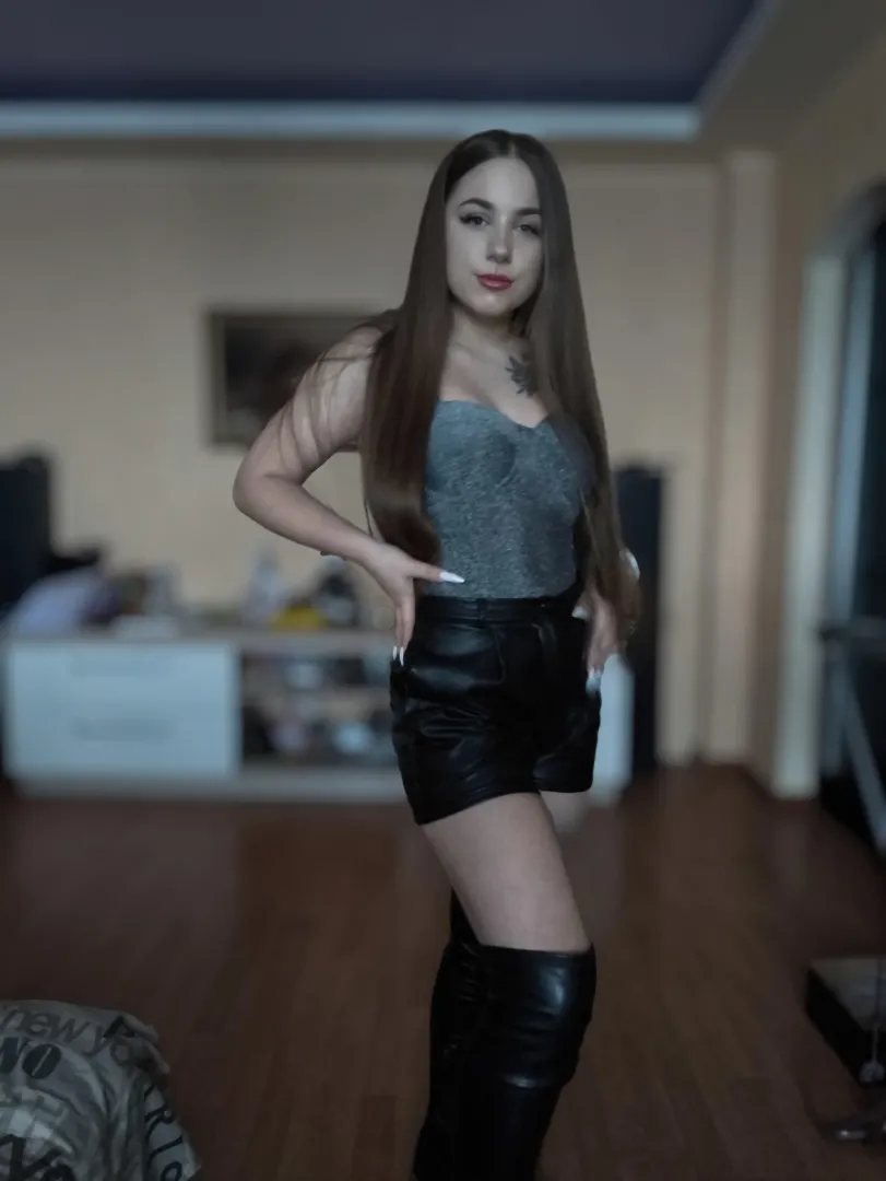 Leather shorts make me feel sexy posted by ThessaRosee