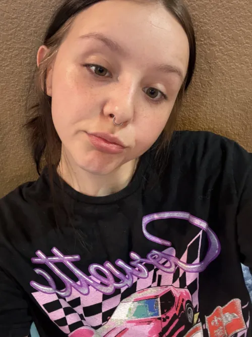 Leave a upvote if you'd accept my nudes without hesitation by cassieonlyxo