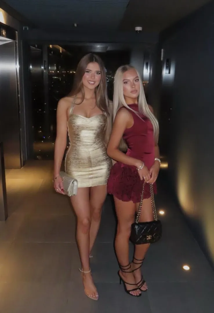 Left or right? posted by Luthfur93