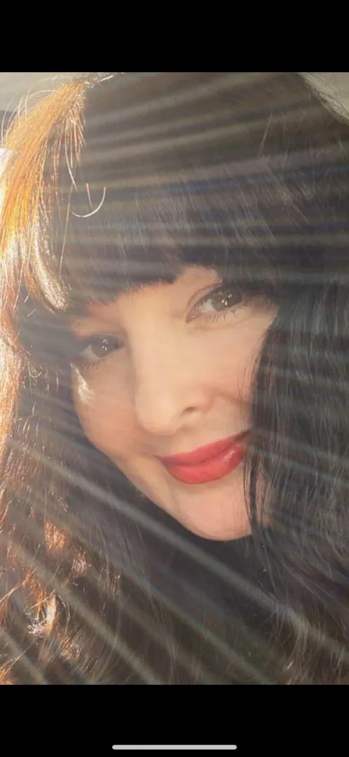 Lei sempre più bella e affascinate … il tempo si d fermato per lei. posted by Beta1980