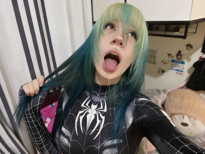 lemme be your pet by [deleted]