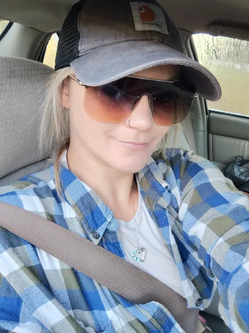 Lemme sit on ya face by MissTaylorLaurenxo