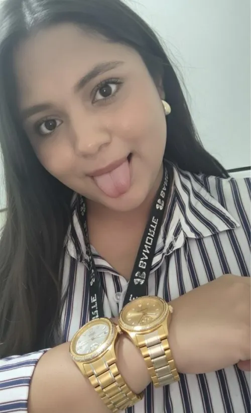 Lesly is a very hot chubby, don't get carried away by her appearances and besides she wears two sexy watches on her wrist by Silent-Slip7319