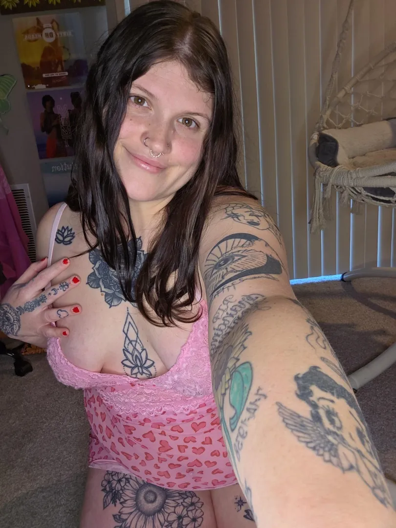 Let a naughty tatted babe show you her holes posted by cannakweeen