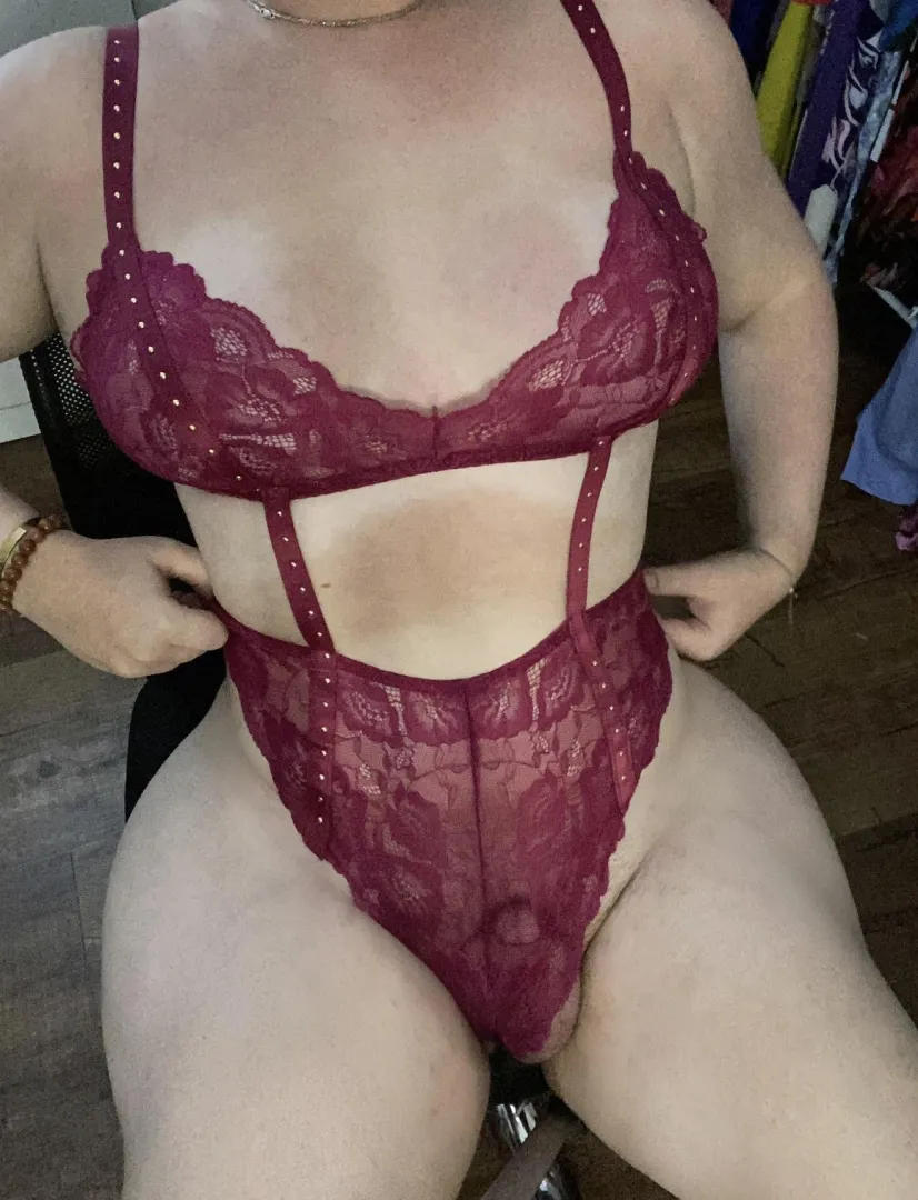 Let me borrow your lips  posted by BentleyParisx