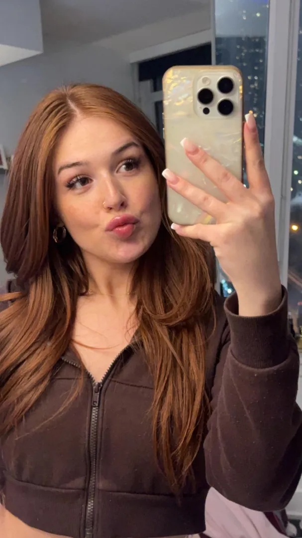 Let me cover you in kisses posted by lilfoxybaby