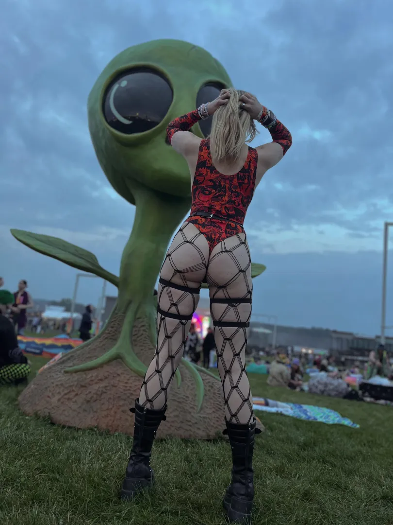 let me grind this ass on you posted by KoraRaver