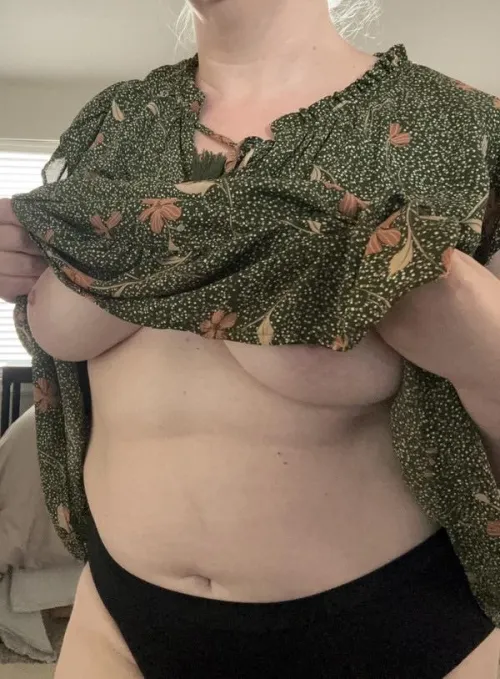 Let me lift my skirt for you by aurora-clover