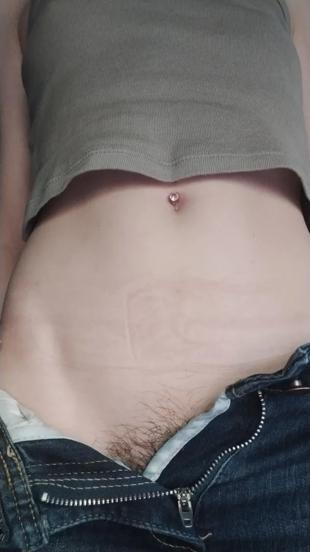 let me tease you with my bush posted by ohyesClara