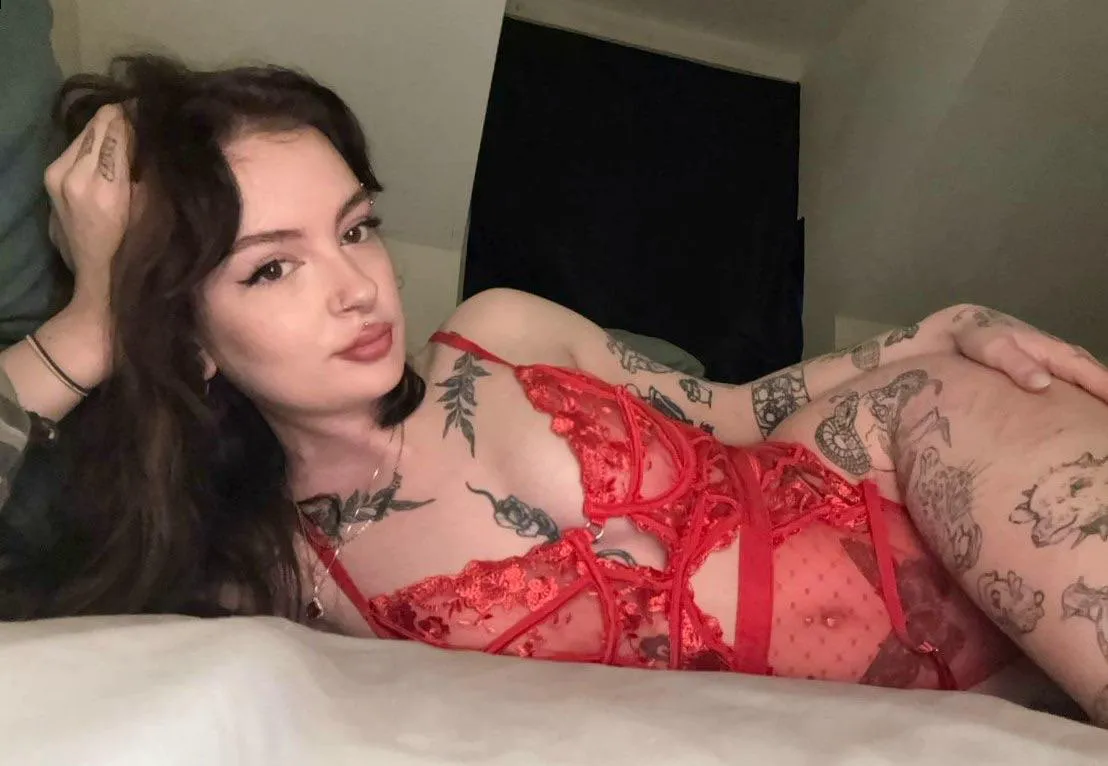 let me wear this cute lil thong set for you  posted by brattyprincesx