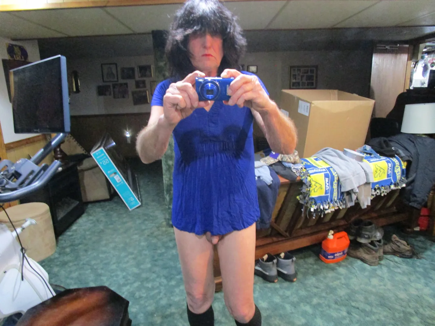 let play in Pgh pa USA posted by littlecox4