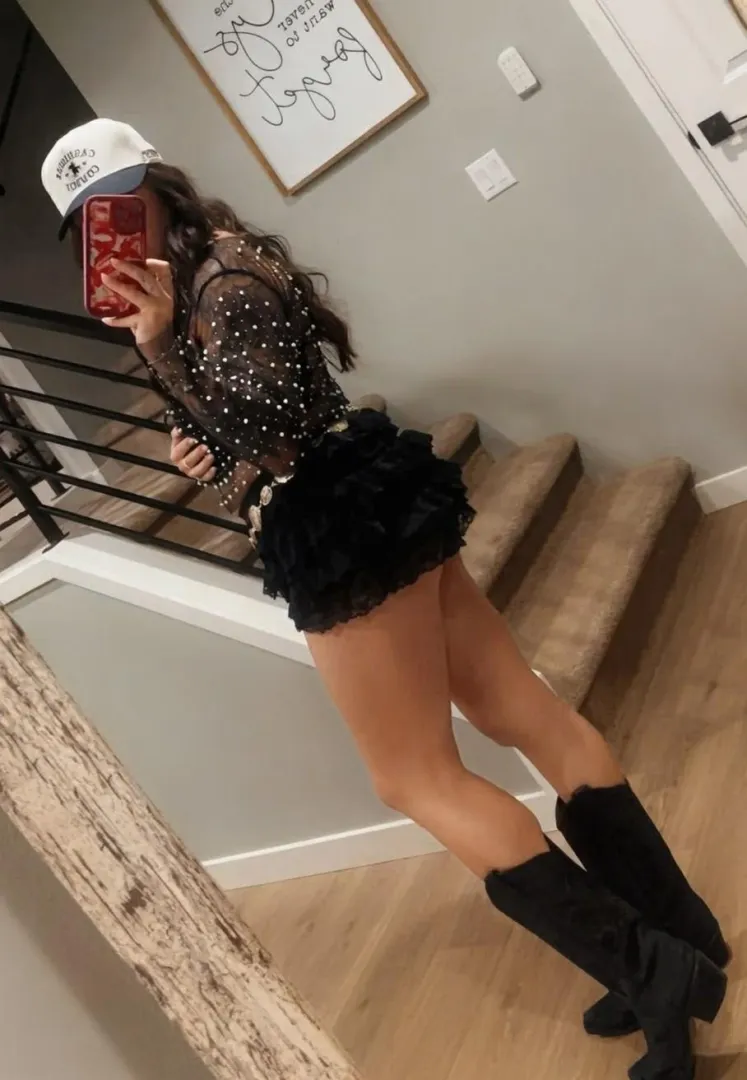 Let the fun begin! Mom on the loose tonight posted by Important_Bat_9868