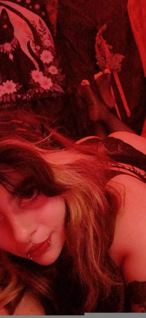 Let this big girl cum with you posted by FlirtyFairy_Fox