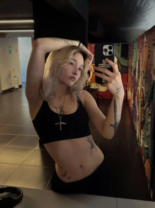 Let's fuck in the gym >-< by Bubblybuunny