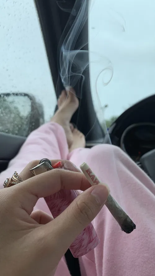 Lets get high by bunnnyg