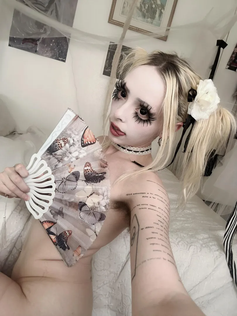 let's get sillyyy :P posted by bl0odsyring3