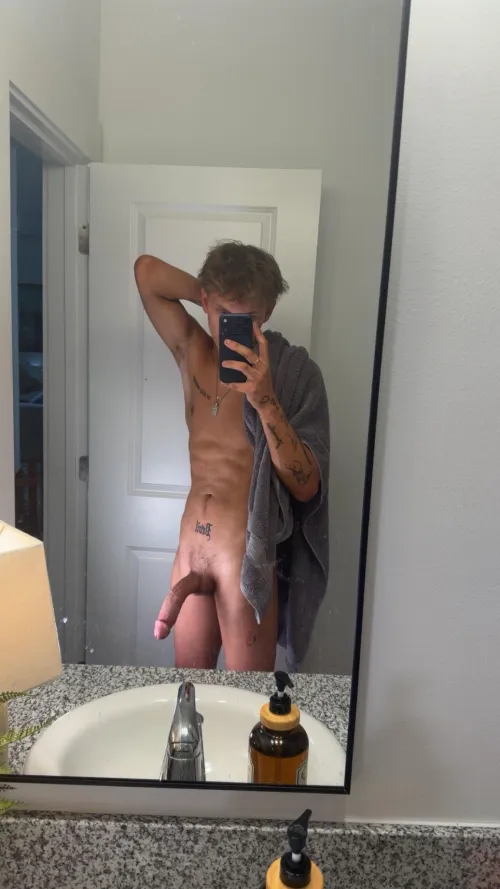 Let’s go to bed by Nineintheafternuun