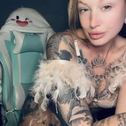 Let’s have some fun before you’re stuck with your wife all weekend  (selling)-FemDom/ cuck/ GOONING/ gfe/ Homewrecking/ sexting/cam/call/ customs/rates by SUZIEGODDESS