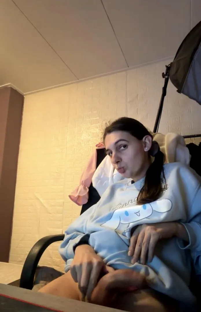 lets hope my girl wand will fit all the way down ur ass its a bit of a pointer wink posted by jessiesissyadventure