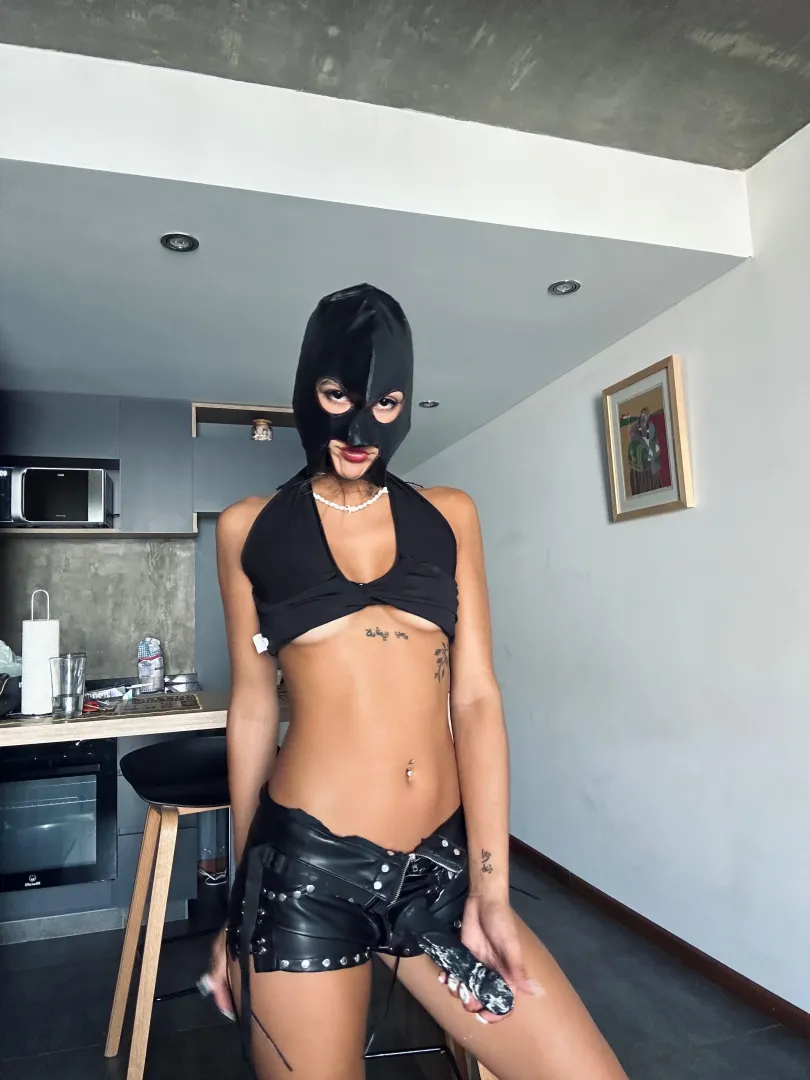 Let's play a game where you kneel down and then we'll see what happens... posted by blondeedark