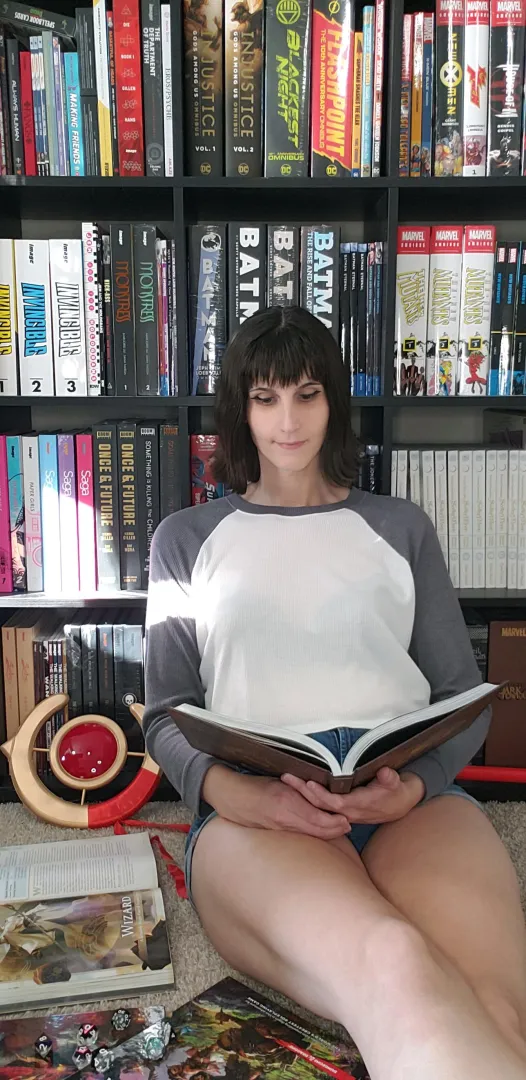 Let's Spend a Wintery Weekend Cuddled Up Playing D&D [F] posted by WrenNocturna